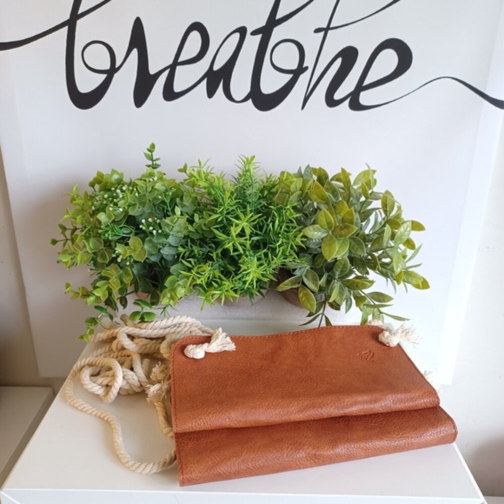 Boho Vegan Leather Plant Hangers Set of 2 Decorative Hanging Planters NWT - Picture 5 of 7